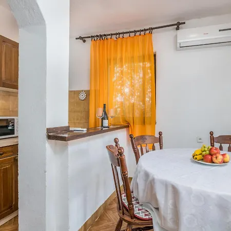 Amazing In With Kitchen